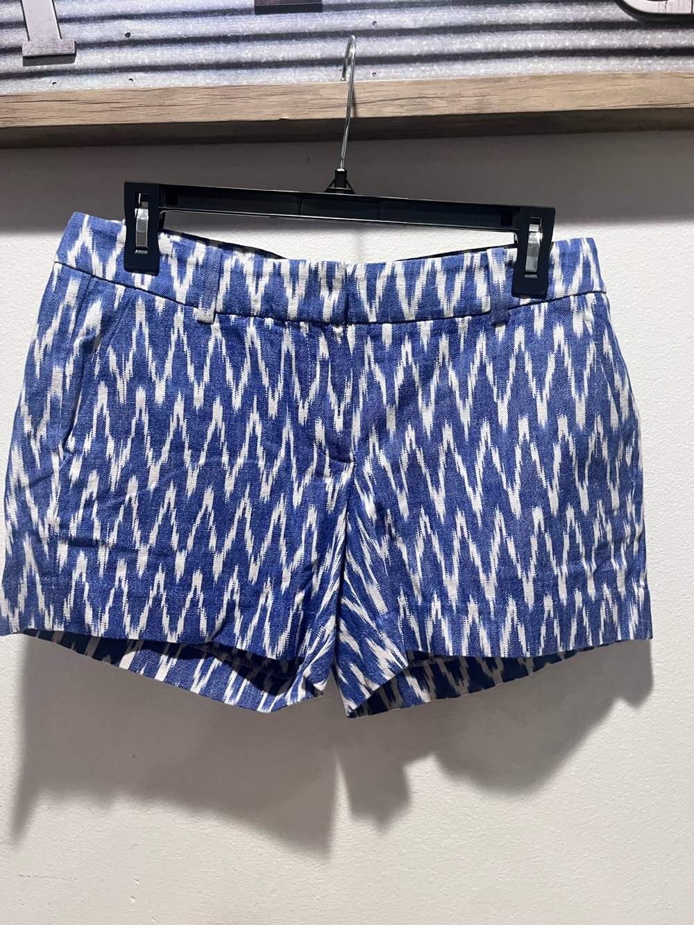 J. Crew Blue Tribal Shorts Women’s Size 4